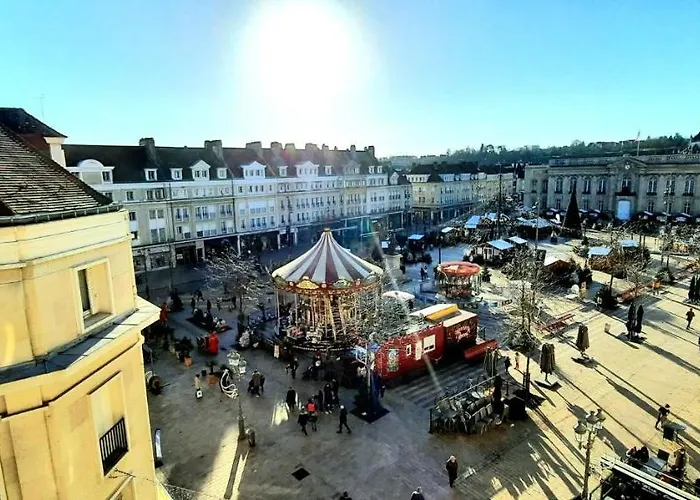 F2 Avec Sauna, Vue D\'Exception Place De La Mairie