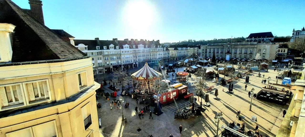 Apartment F2 Avec Sauna, Vue D'exception Place De La Mairie *
